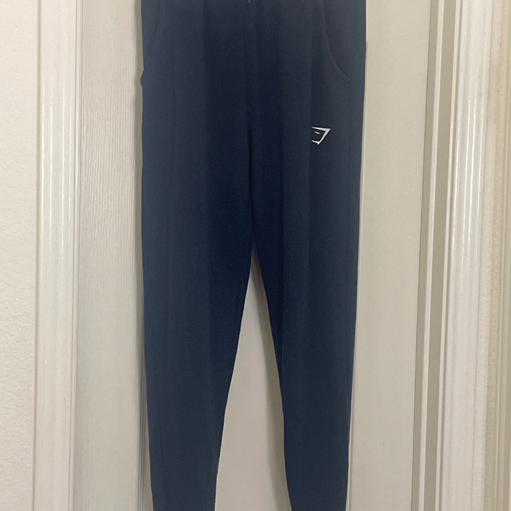 Gymshark pants men’s medium blue sweatpants athletic joggers stretch comfort